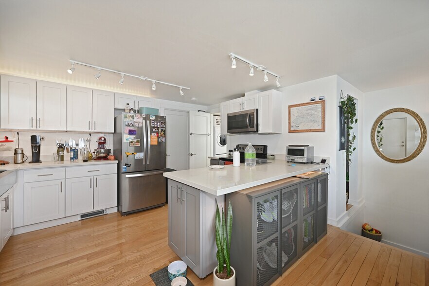 More Photos Of 8716 Sand Point Way NE, Seattle Apartments For Sale