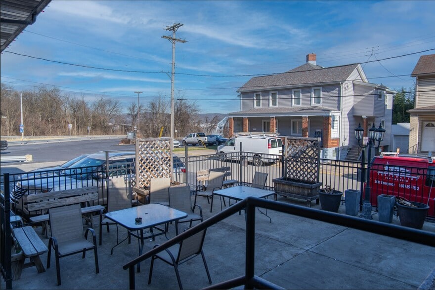 More Photos Of 1562 Island Ave, McKees Rocks Restaurant For Sale