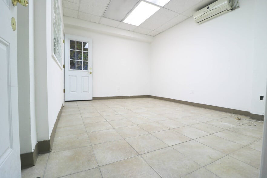 More Photos Of 41-25 KISSENA Blvd, Flushing Apartments For Lease
