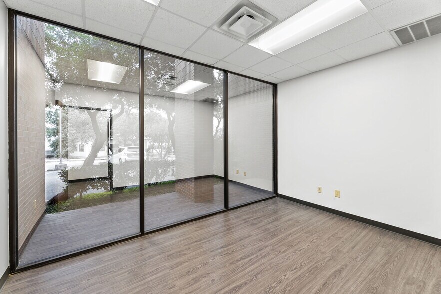 More Photos Of 14500 San Pedro Ave, San Antonio Office For Lease