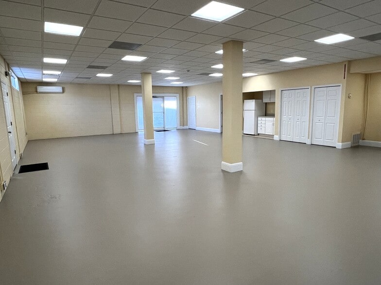 More Photos Of 1515 Smith St, Orlando Warehouse For Sale