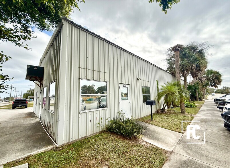 More Photos Of 200 SW 3rd Ave, Okeechobee Freestanding For Sale