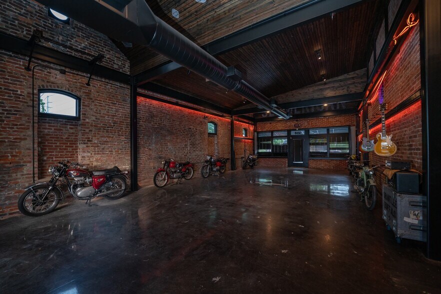 More Photos Of 1314 Jo Johnston Ave, Nashville Freestanding For Sale