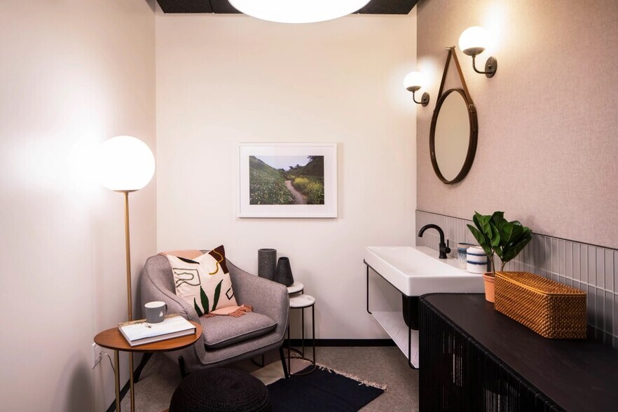 More Photos Of 6060 Center Dr, Los Angeles Coworking Space