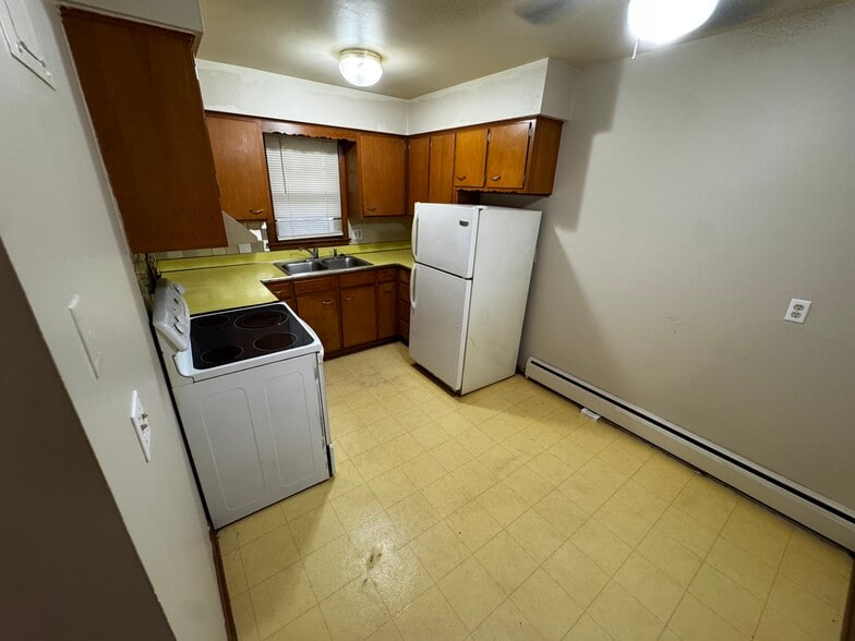 More Photos Of 2920 Douglas Ave, Des Moines Apartments For Sale