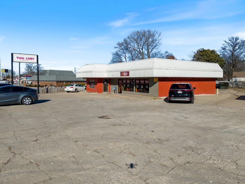 More Photos Of 403 Highway 412 W, Siloam Springs Restaurant For Sale
