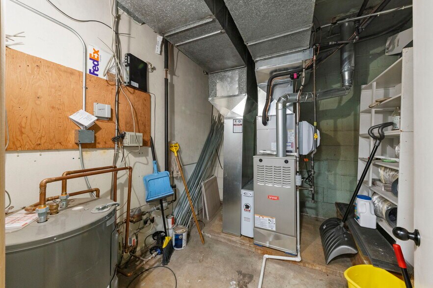 More Photos Of 175 N Washington St, Wheaton Office Residential For Sale