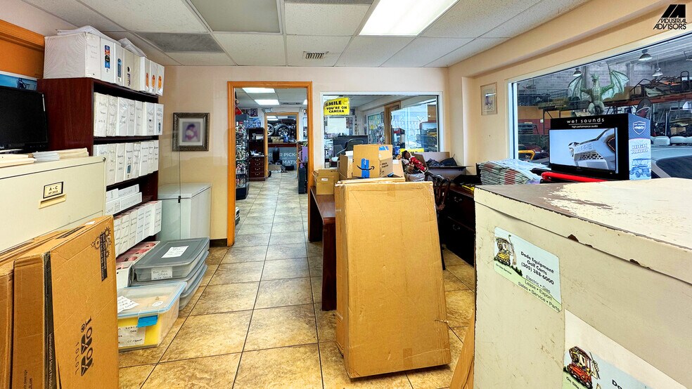 More Photos Of 12350 SW 129th Ct, Miami Manufacturing For Lease