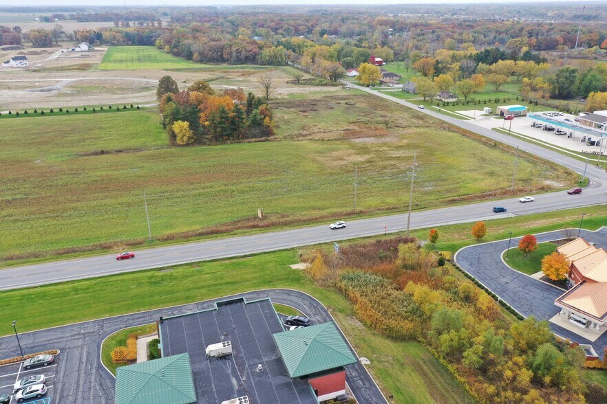 More Photos Of 10927 Parrish Ave, Cedar Lake Fast Food For Lease