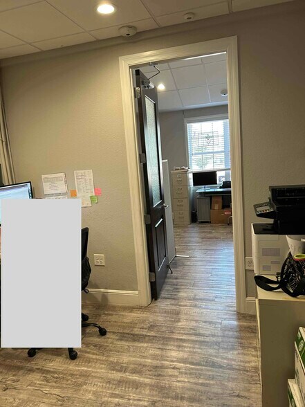 More Photos Of 7148 Trail Lake Dr, Fort Worth Medical For Sale