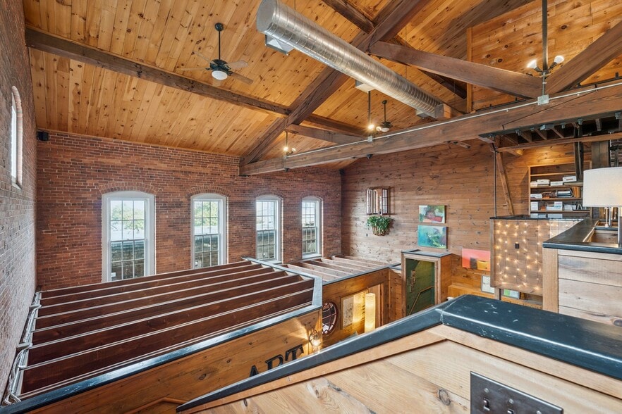 More Photos Of 26 Howland St, Plymouth Office For Sale