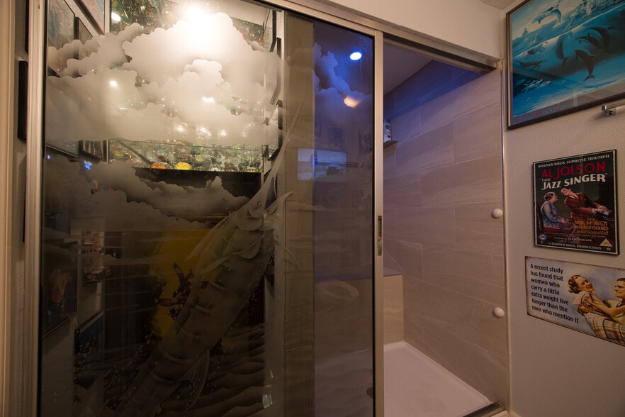 More Photos Of 1090 Knight's Trail Rd, North Venice Light Distribution For Sale