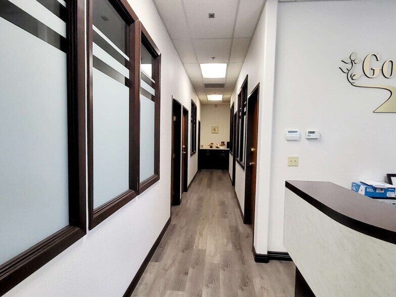 More Photos Of 4827 Laguna Park Dr, Elk Grove Office For Lease