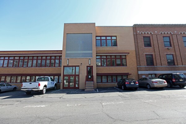More Photos Of 2000 West St, Union City Office Residential For Sale