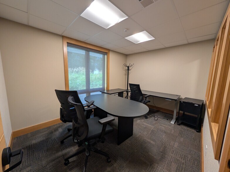 More Photos Of 5616 Third Ave, Ferndale Medical For Lease