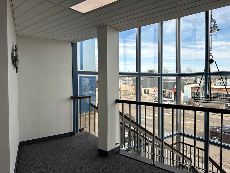 More Photos Of 146 N Lake St, Forest Lake Medical For Lease