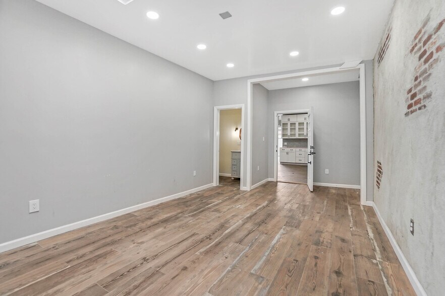 More Photos Of 649 23rd St, Richmond General Retail For Sale