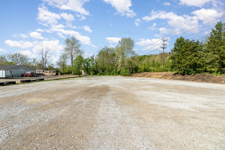 More Photos Of 77 Foundry Ave, Batavia Warehouse For Sale