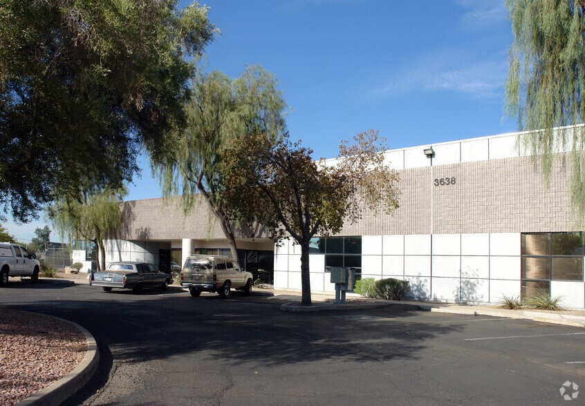 More Photos Of 3532 W Thomas Rd, Phoenix Unknown For Lease
