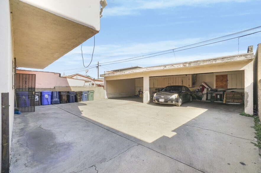 More Photos Of 13314 Cordary Ave, Hawthorne Apartments For Sale