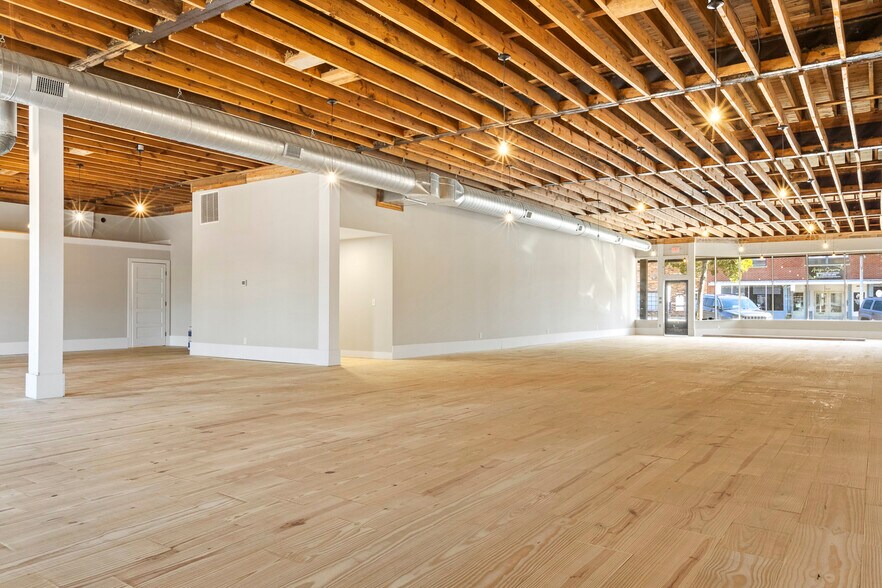 More Photos Of 145-147 N Steele St, Sanford Storefront For Lease