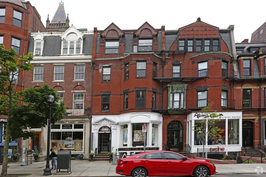 More Photos Of 164 Newbury St, Boston Storefront Retail Office For Lease