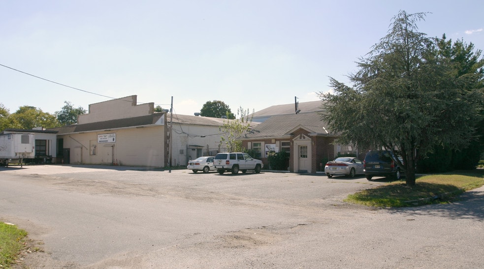 More Photos Of 300 Fow Ave, Swedesboro Distribution For Sale