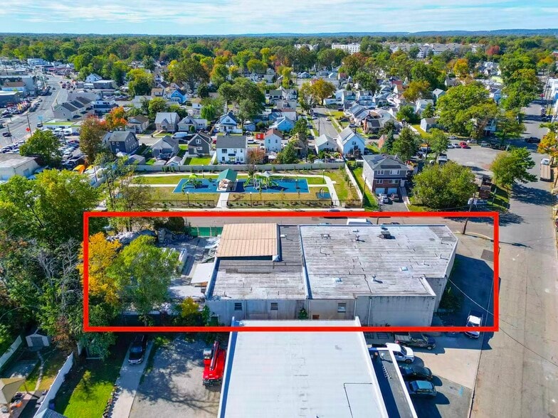 More Photos Of 1015 Pennsylvania Ave, Linden Manufacturing For Sale