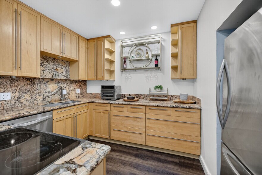 More Photos Of 1317 NE 1st Ave, Fort Lauderdale Multifamily For Sale