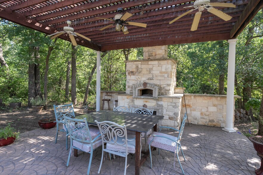 More Photos Of 6529 Asher Rd, Alvarado Specialty For Sale