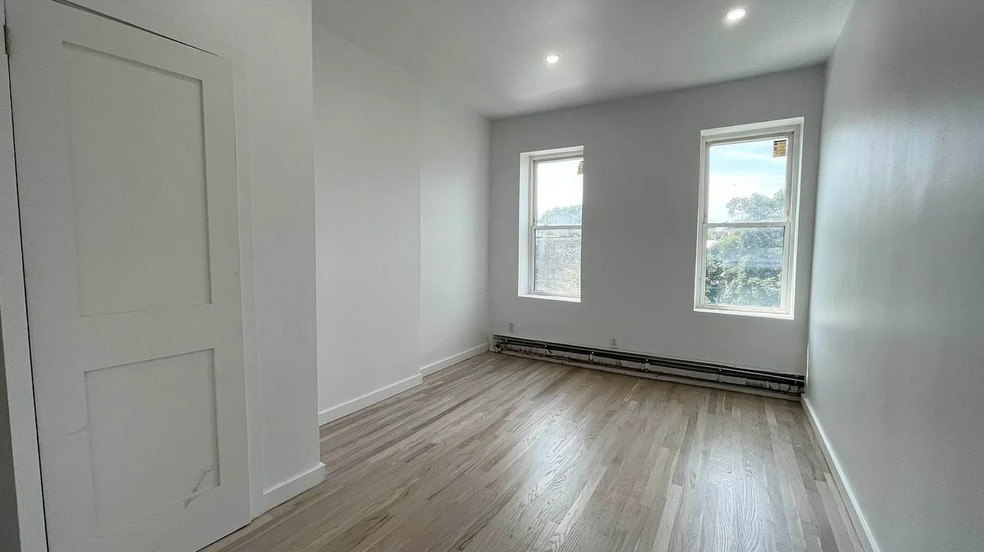More Photos Of 944 Fulton St, Brooklyn Apartments For Sale