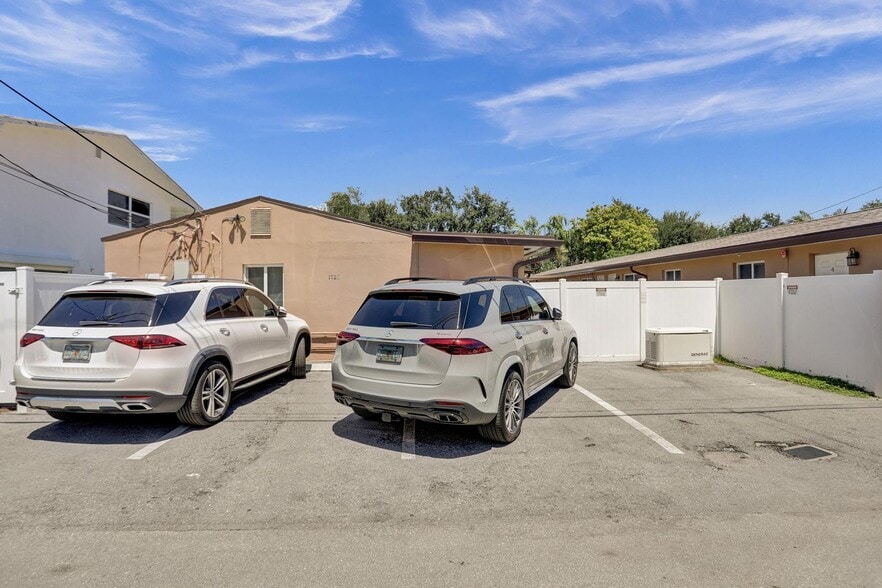 More Photos Of 1722 Madison St, Hollywood Assisted Living For Sale