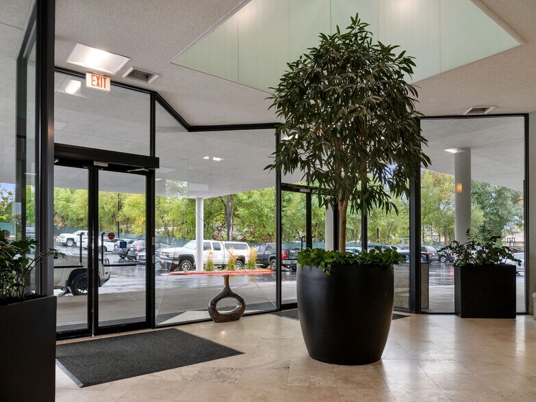 More Photos Of 7138 S Highland Dr, Salt Lake City Medical For Lease