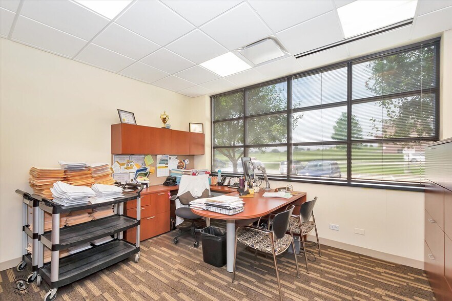 More Photos Of 15959 S 108th Ave, Orland Park Medical For Sale