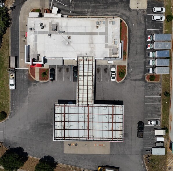 More Photos Of 180 Mary Esther Blvd, Mary Esther Service Station For Sale