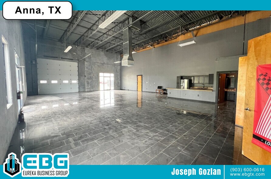 More Photos Of 708 E Houston St, Anna Warehouse For Lease