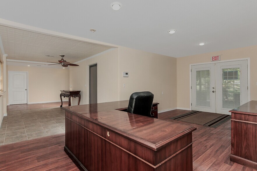 More Photos Of 1231 Pruitt Rd, Spring Office Residential For Sale
