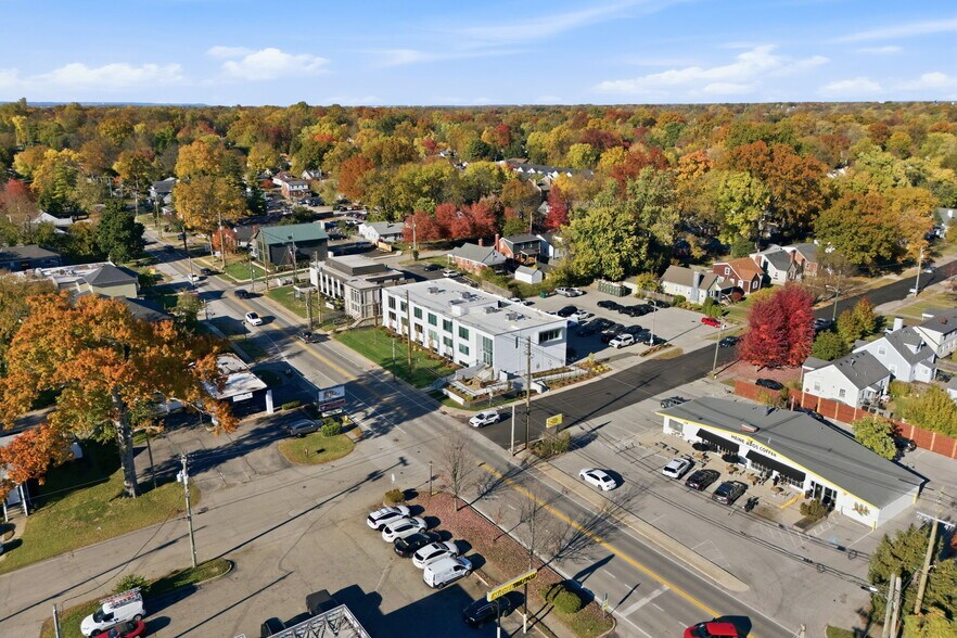 More Photos Of 125 Chenoweth Ln, Louisville Office Residential For Lease