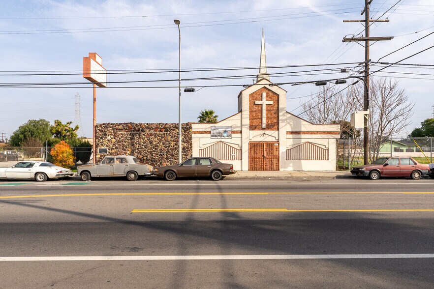 Primary Photo Of 11860 Avalon Blvd, Los Angeles Religious Facility For Lease