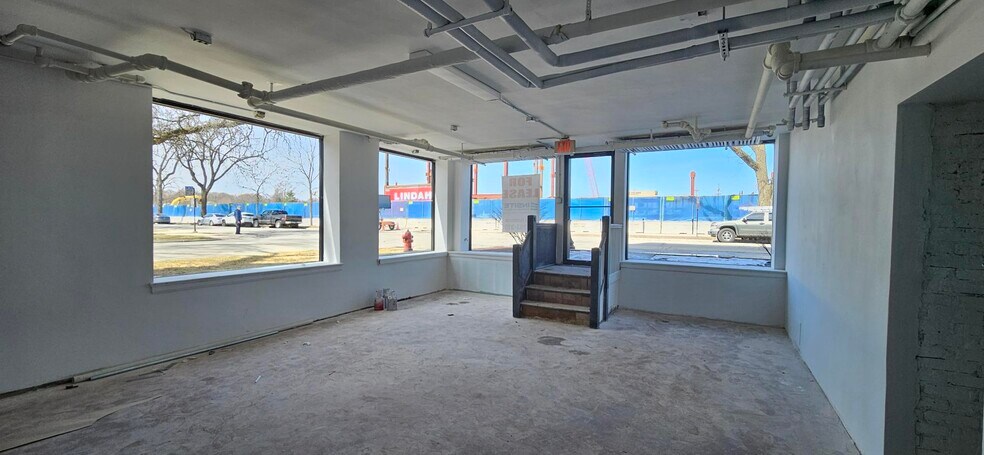 More Photos Of 1416-1422 Central St, Evanston Apartments For Lease
