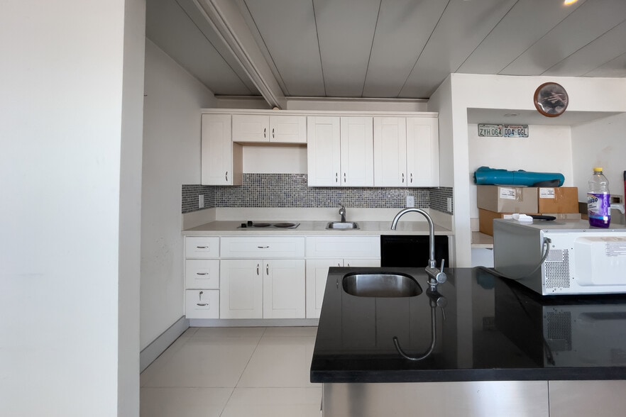 More Photos Of 16101 S Avalon Blvd, Gardena Carwash For Lease