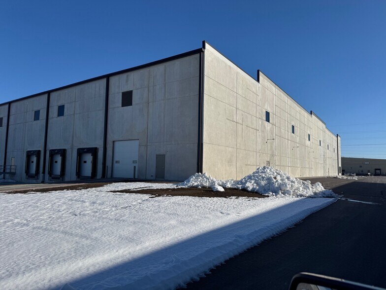 More Photos Of 1201 Kretschmer, Manhattan Manufacturing For Lease
