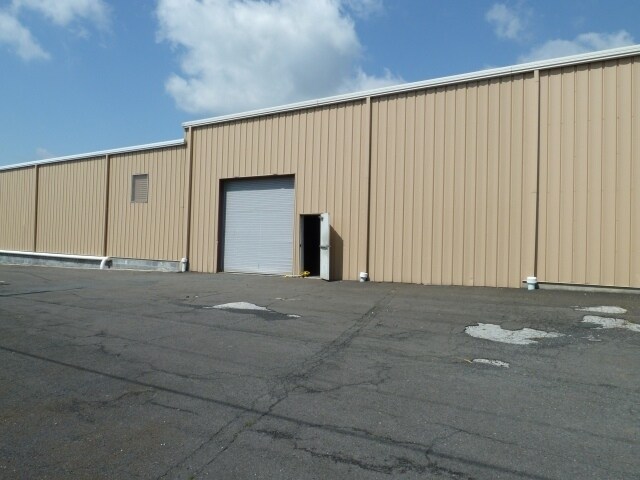 More Photos Of 345 Marshall, Wytheville Warehouse For Lease