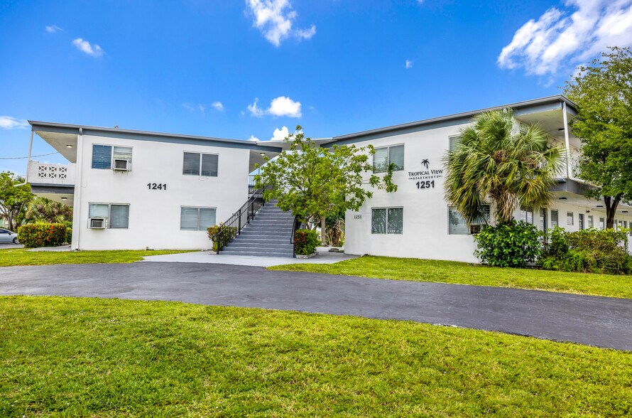 More Photos Of 1241-1251 W River Dr, Margate Apartments For Sale