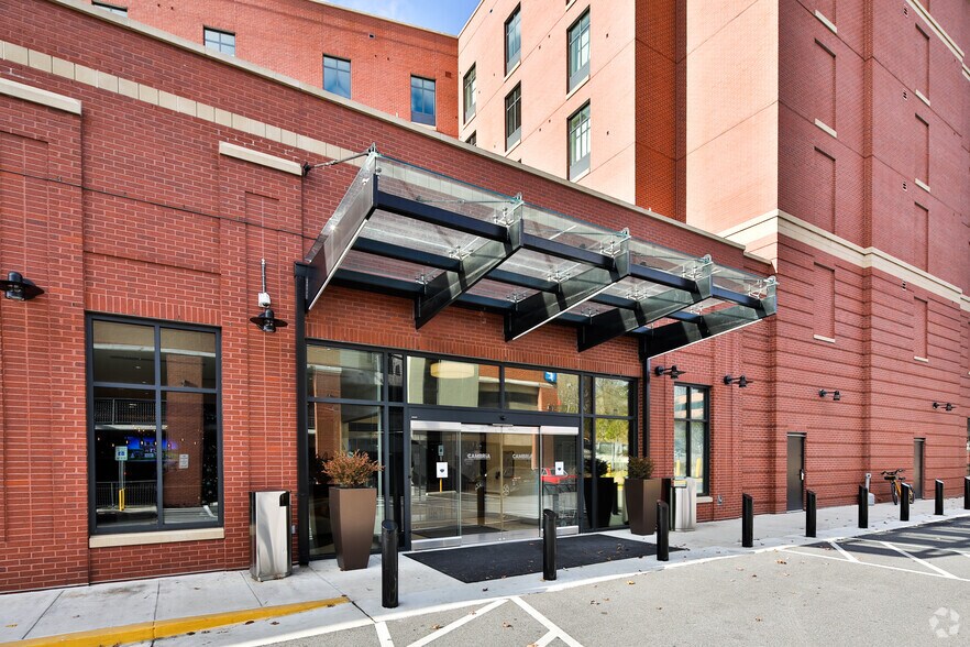 More Photos Of 8321 Baltimore Ave, College Park Hotel For Lease