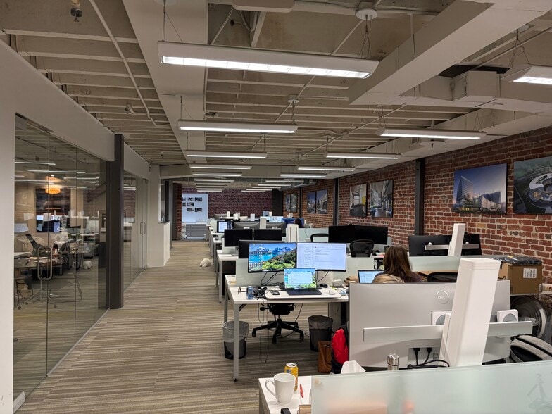 More Photos Of 639 Front St, San Francisco Office For Lease