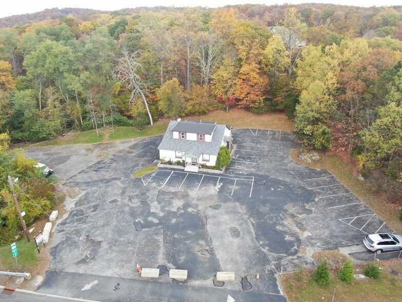 More Photos Of 409 Woodport Rd, Sparta Freestanding For Sale