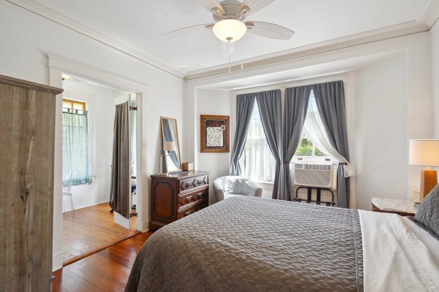More Photos Of 1730 Prytania St, New Orleans Apartments For Sale
