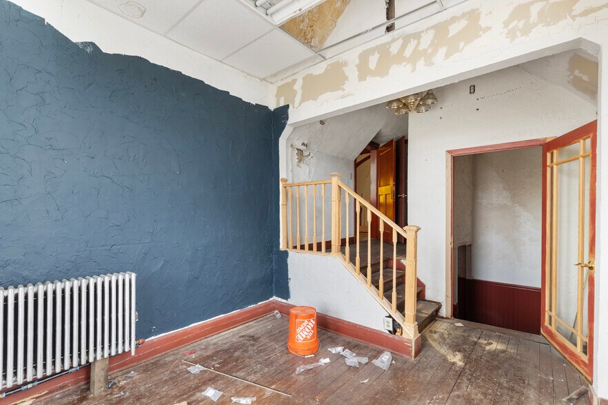 More Photos Of 140 W Garfield Ave, Milwaukee Religious Facility For Sale