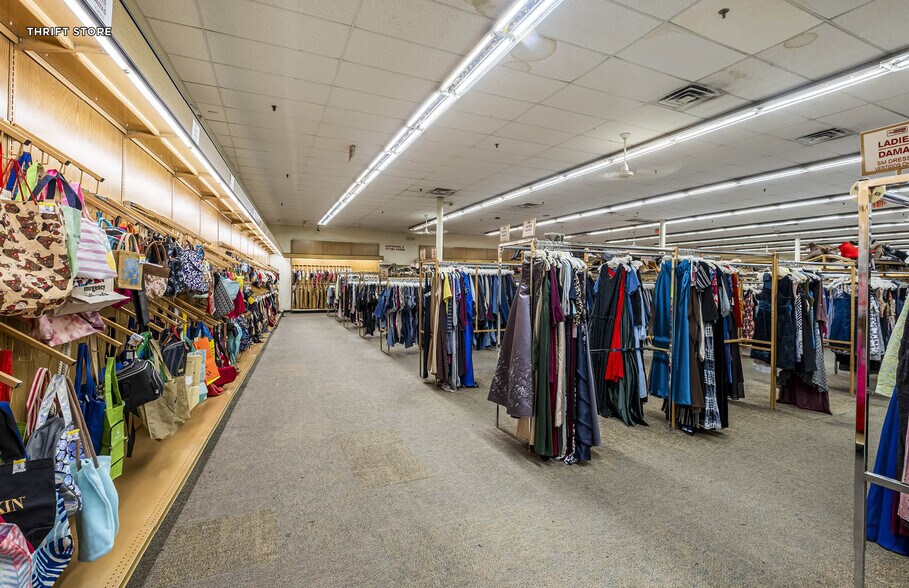 More Photos Of 112-122 Broad St, Elizabeth Storefront For Lease